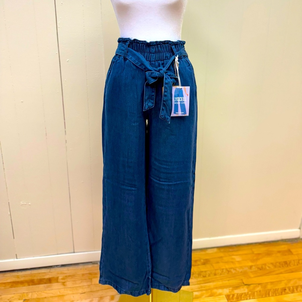 High Waist Belted Jeans